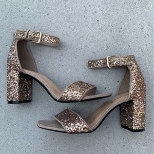 Old Navy Gold Glitter Block Heel Sandals - size 6